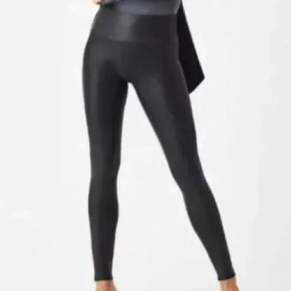 SPANX Faux Leather Leggings Black Size Medium - Picture 1 of 7